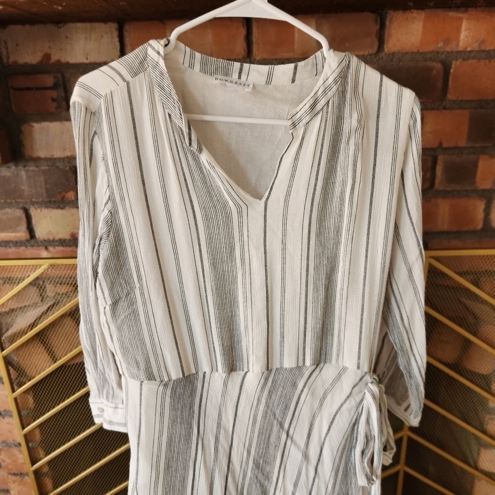 DOWNEAST Spinstriped Longsleeve Maxi Wrap Dress. Size Large - Picture 2 of 12